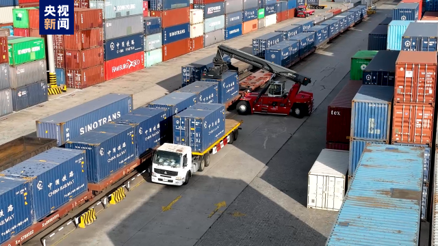 “一箱到底”无缝衔接 我国35吨宽体集装箱铁海快线成功开行，赋能国内贸易新动能